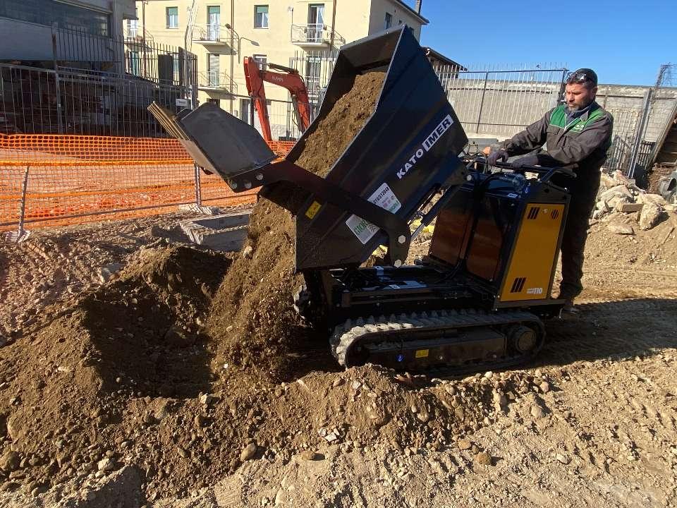 Kato Imer CARRY 110 YANMAR - BENNA DENTATA MOVIMENTO TERRA - NOVITA' Foto 8