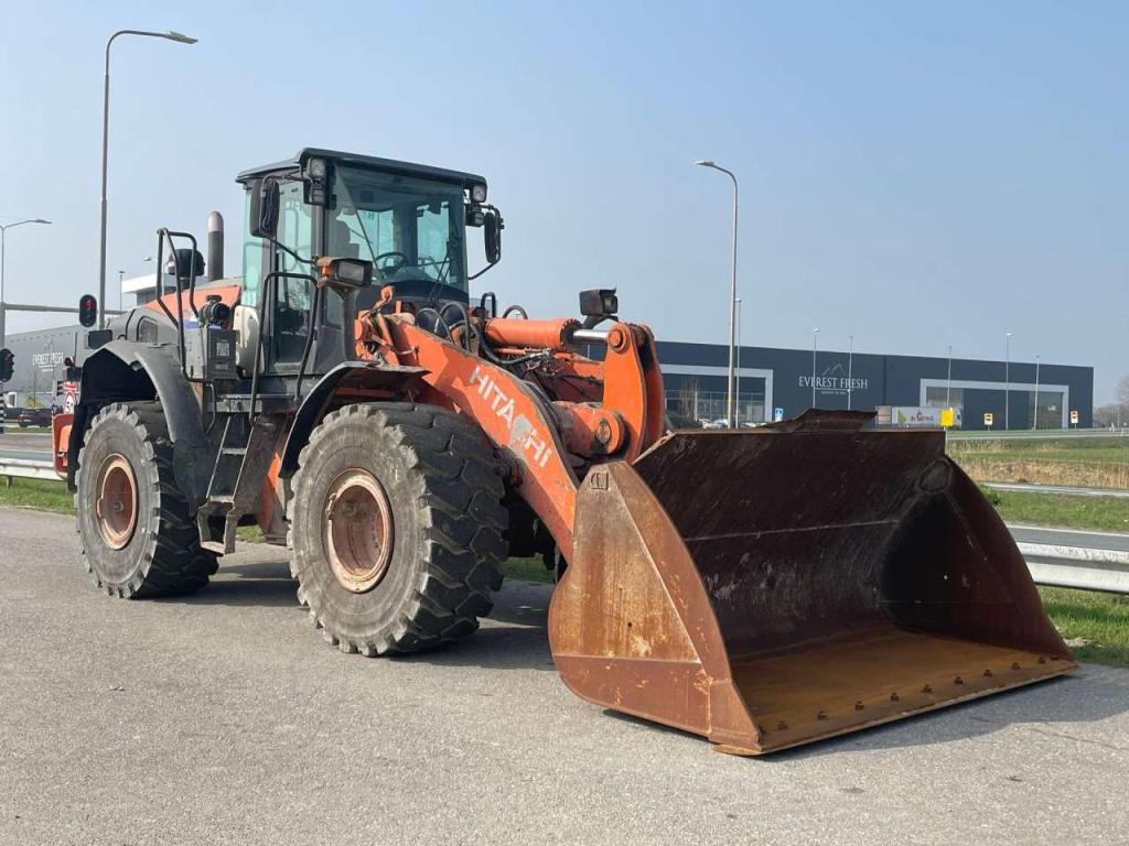 Hitachi ZW250-6 Foto 7