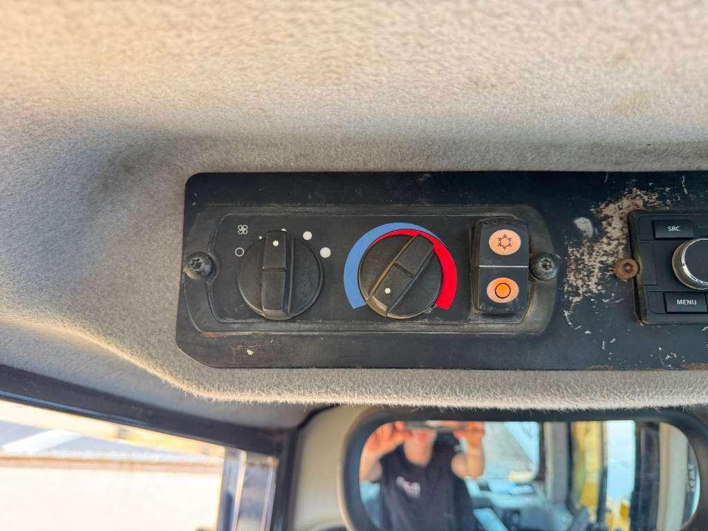 Caterpillar D6T LGP - TRIMBLE GPS SYSTEM / Auto Greasing Foto 15
