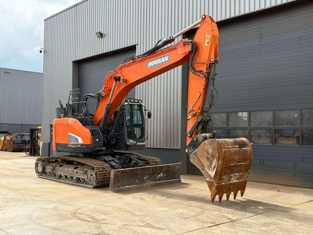 Doosan DX235LCR Foto 6