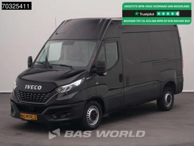 Iveco Daily 35S18 3.0L Automaat L2H2 3,5t Trekhaak ACC LED Navi Airco Camera 180PK Euro6 L2 Airco Trekhaa in vendita da BAS World B.V.