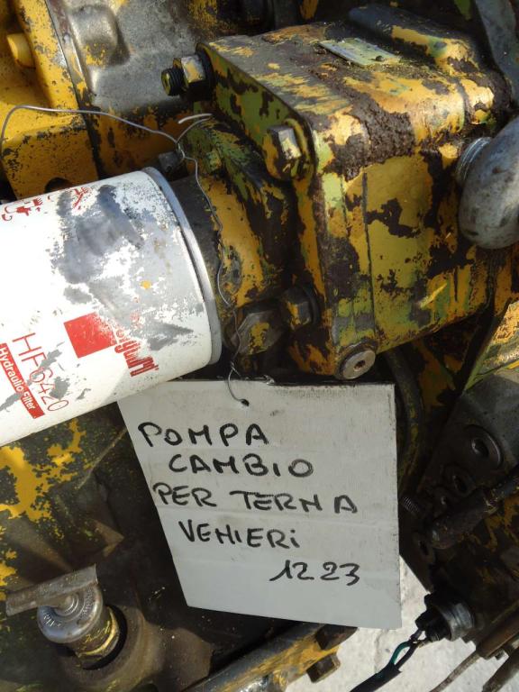 Pompa idraulica cambio per Venieri 12.23 Foto 2