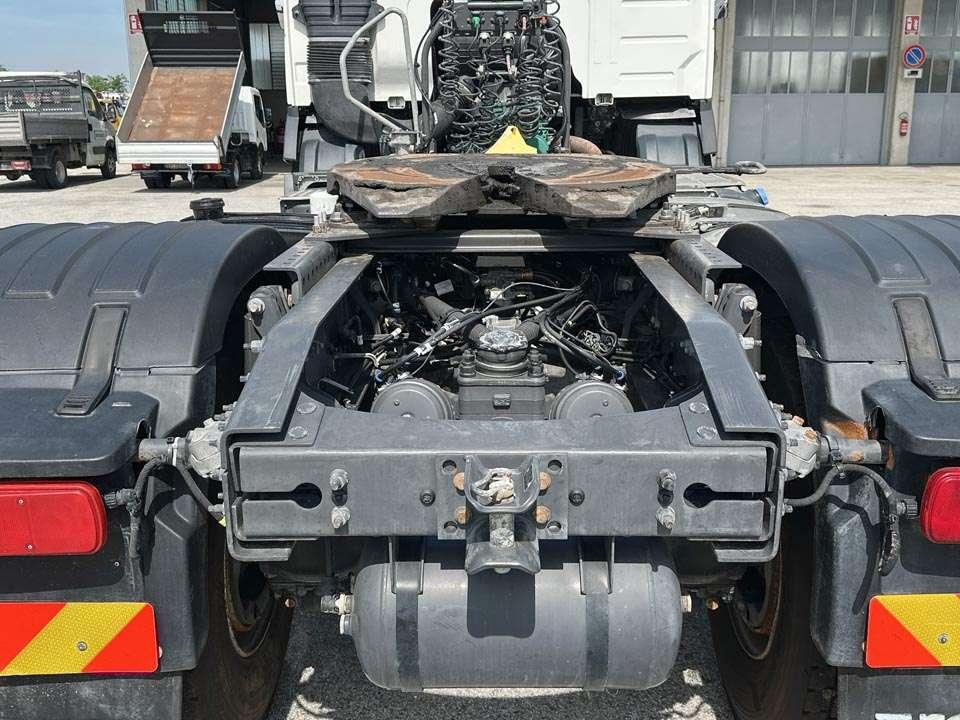 Volvo FMX420 4x4 Foto 9