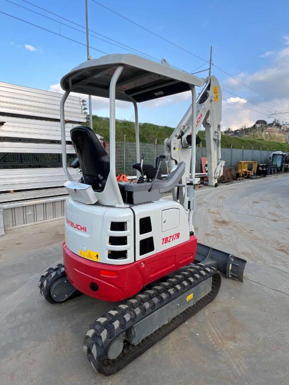 Takeuchi TB217R Foto 4