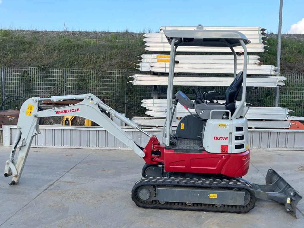 Takeuchi TB217R Foto 7