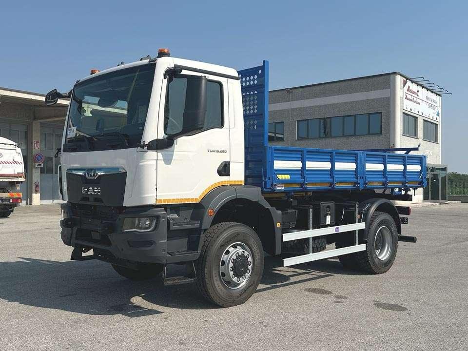 Man TGM 18.290 4x4 Foto 1