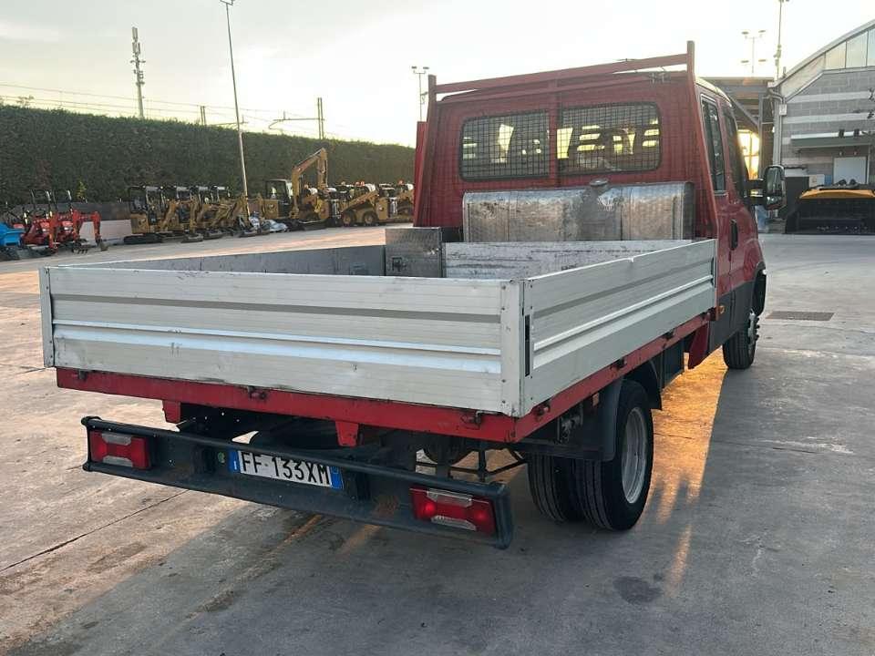 Iveco Daily 35-120 Foto 2