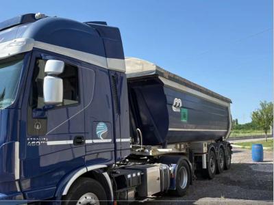 Iveco stralis 460 in vendita da Machinery Scanner