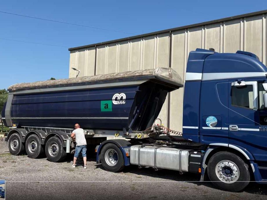 Iveco stralis 460 Foto 2