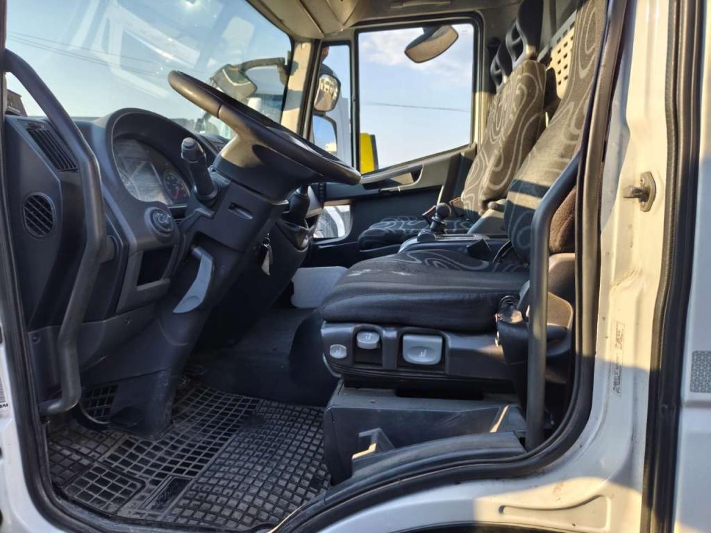 Iveco EUROCARGO 100E18 Foto 16