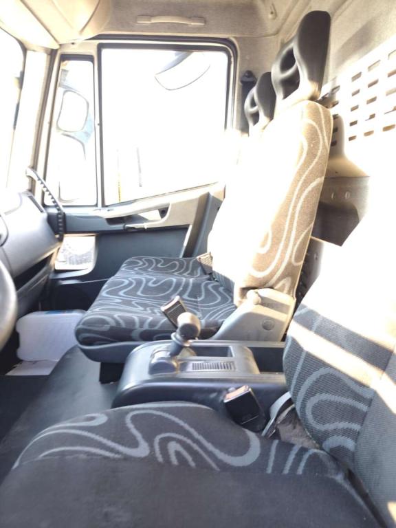 Iveco EUROCARGO 100E18 Foto 24