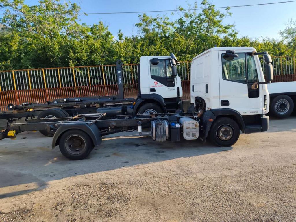 Iveco EUROCARGO 100E18 Foto 9