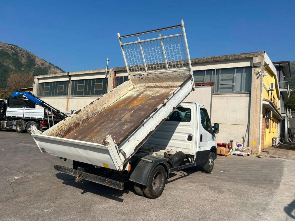 Iveco DAILY 35-110 Foto 12