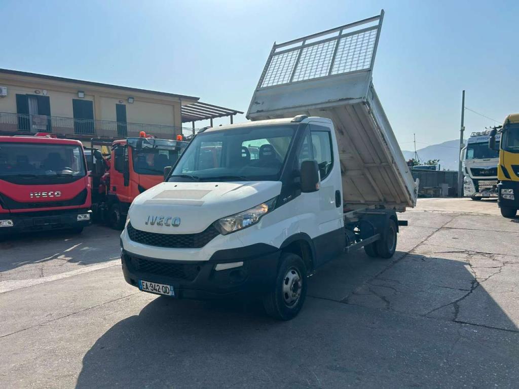 Iveco DAILY 35-110 Foto 4