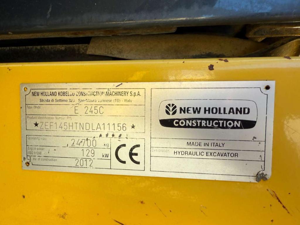 New Holland E245C Foto 15