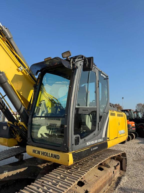 New Holland E245C Foto 5