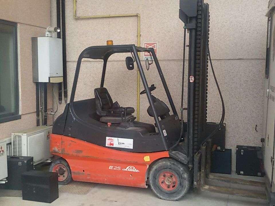 Linde E 25 Foto 1