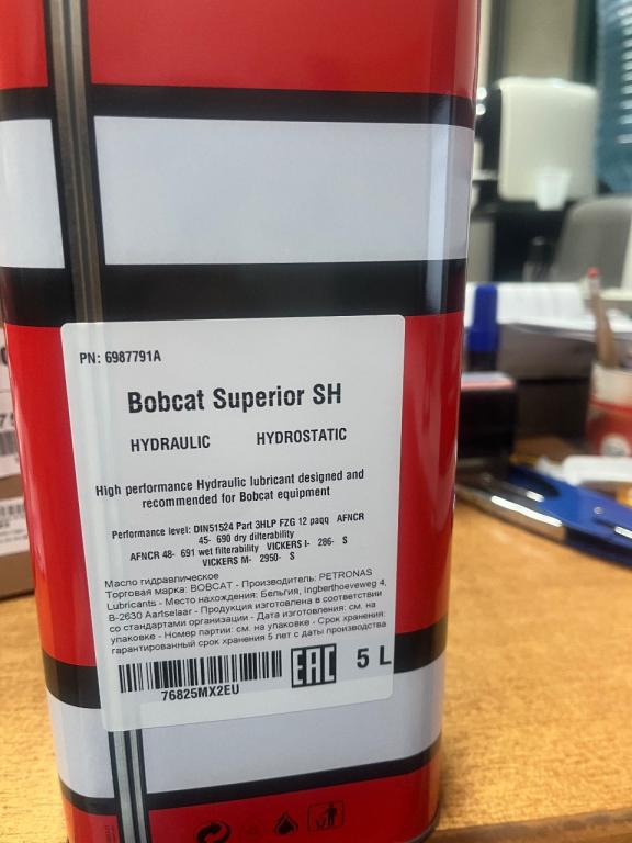 Bobcat Olio motore Foto 2