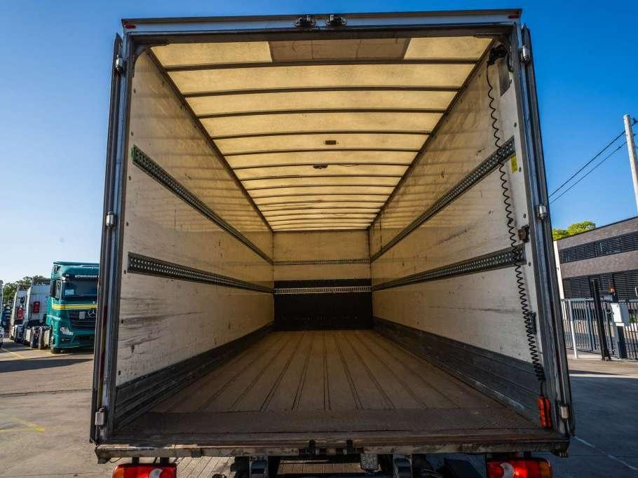 Renault D 16 WIDE 250 DXI DHOLLANDIA Foto 12