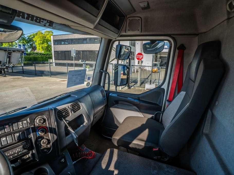 Renault D 16 WIDE 250 DXI DHOLLANDIA Foto 19
