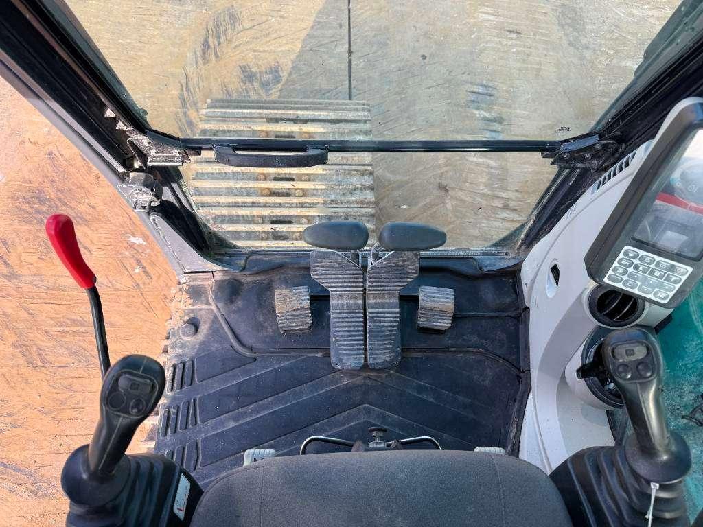 Kobelco SK350LC-9 - Hammer Lines / Quick Coupler Foto 9