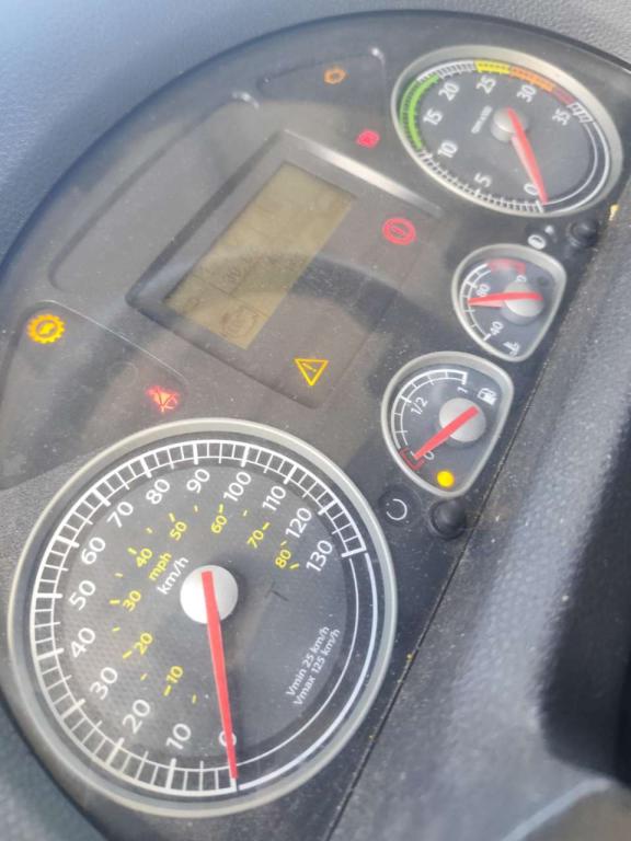 Iveco EUROCARGO CUBE 120E28P Foto 2