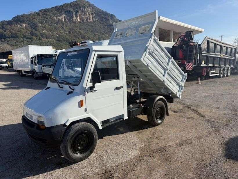 Comaca ribaltabile trilaterale Foto 1