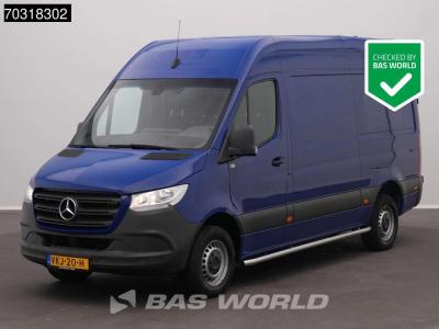 Mercedes-Benz Sprinter 314 CDI Automaat L2H2 Trekhaak Airco Cruise MBUX CarPlay Euro6 L2 A/C Towbar Cruise contro in vendita da BAS World B.V.