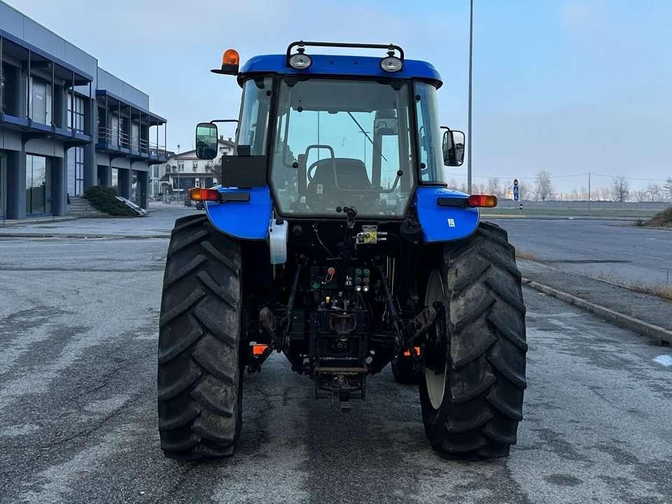 New Holland TD5050 4X4 Foto 15