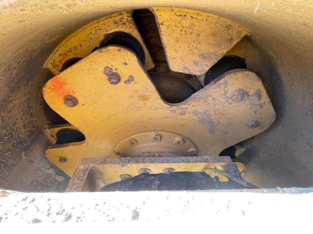 Caterpillar CP64 Foto 10