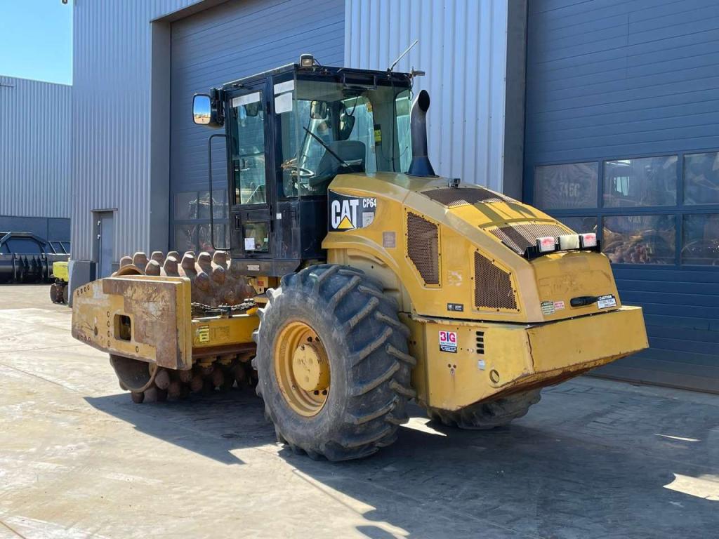 Caterpillar CP64 Foto 3