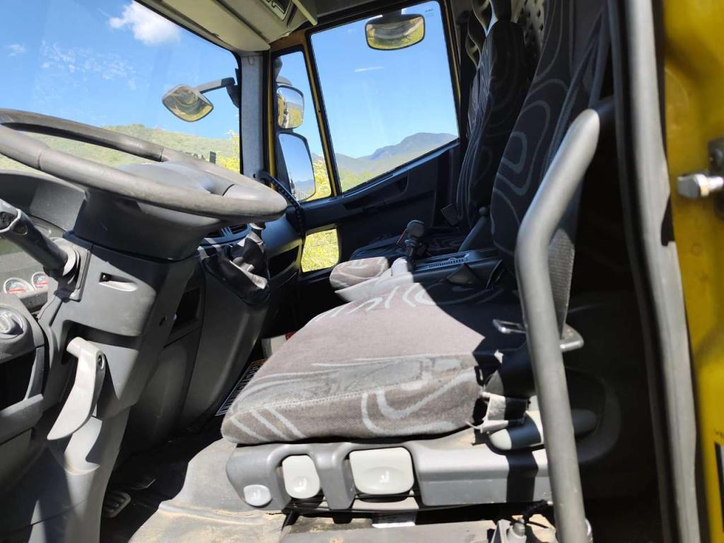 Iveco EUROCARGO CUBE 120E28P Foto 5