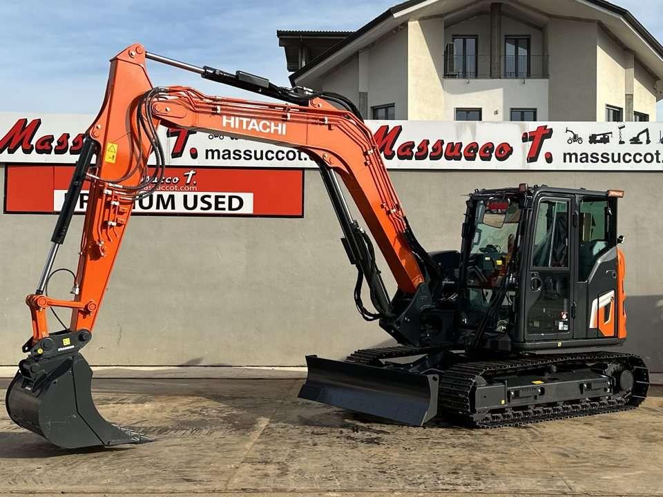 Hitachi ZX95USB-7 Foto 1