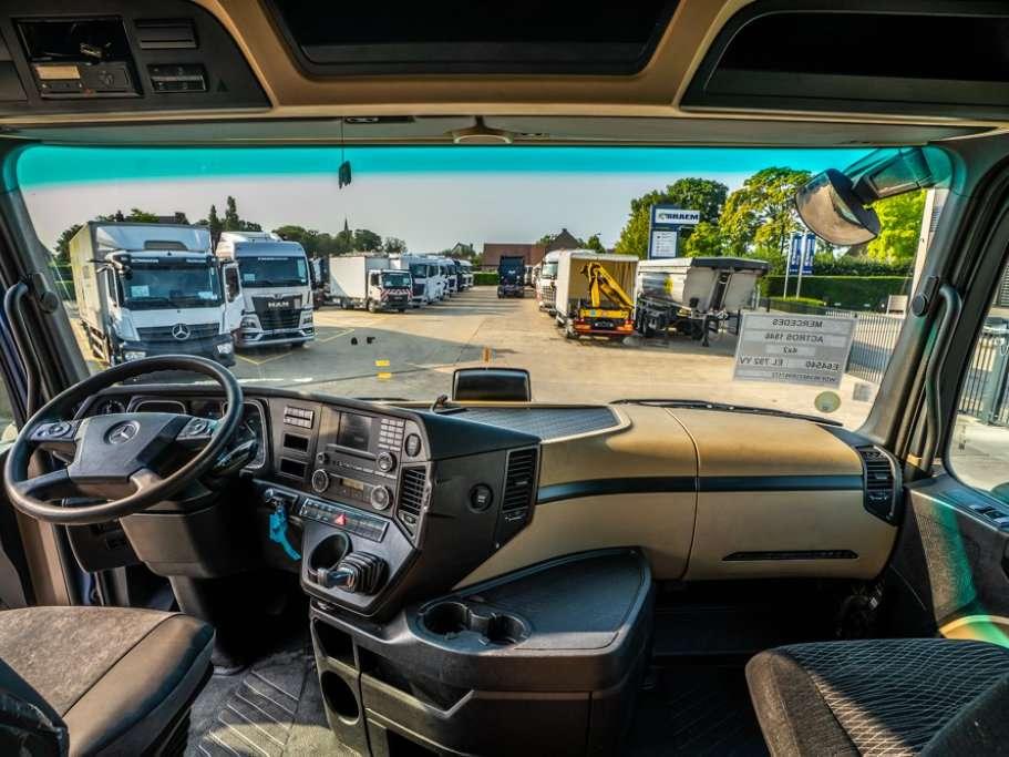 Mercedes-Benz ACTROS 1846 LS Foto 15