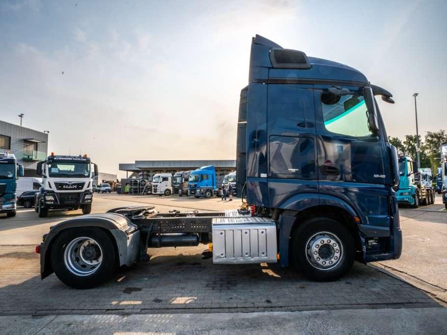 Mercedes-Benz ACTROS 1846 LS Foto 3