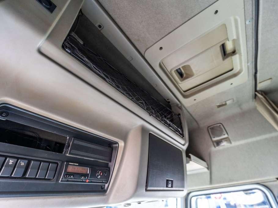 Renault PREMIUM 430 DXI (19t.)+Dhollandia 3T. Foto 16