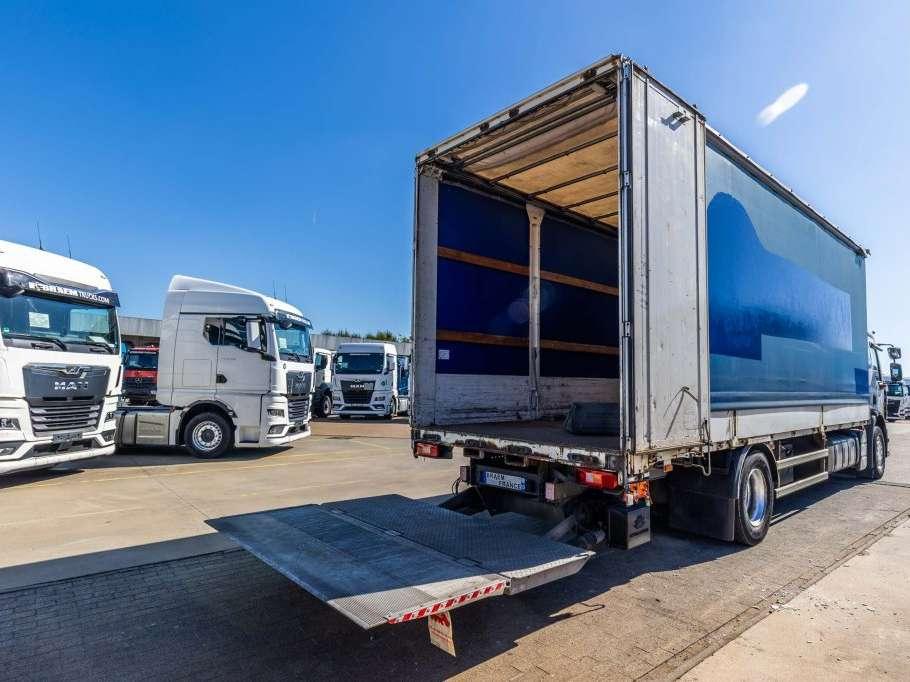 Renault PREMIUM 430 DXI (19t.)+Dhollandia 3T. Foto 8