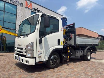 Isuzu M21
