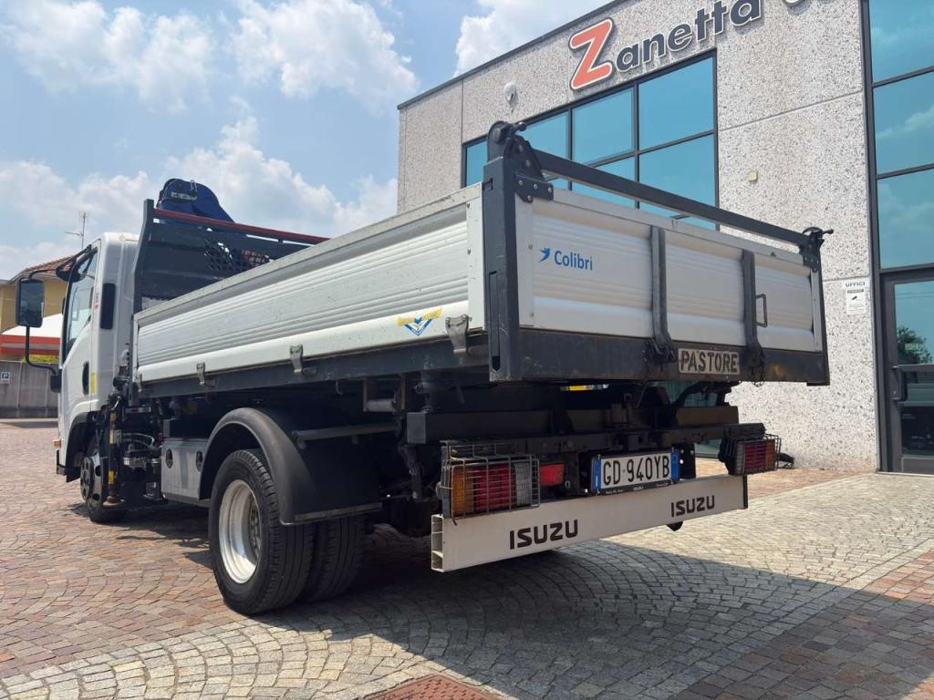 Isuzu M21 Foto 7