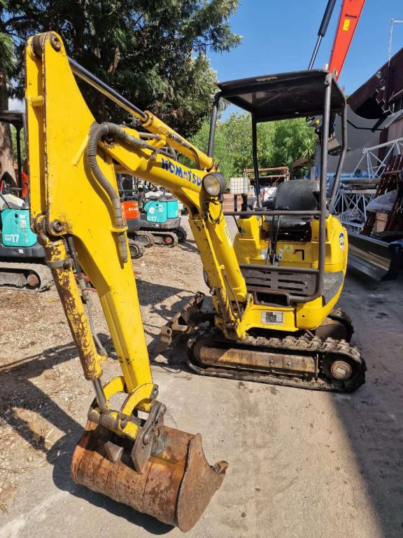 Komatsu PC12 R-8 Foto 2