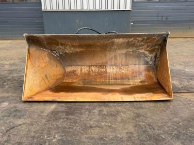 ZFE Side-Tilting bucket in vendita da Big Machinery