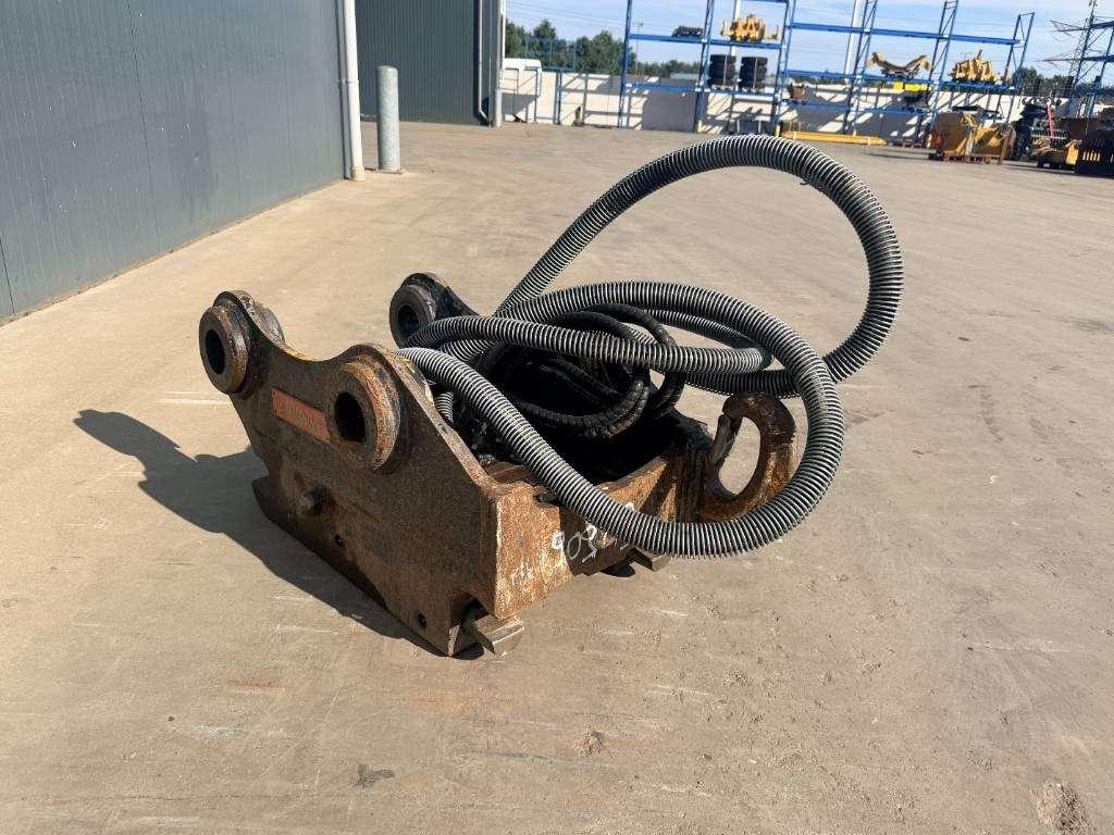 OilQuick OQ70 - M318D / 320D / 320E / 320F / 323D / 323E / Foto 1
