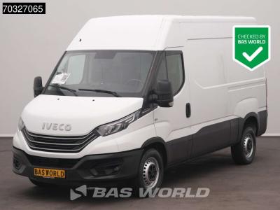 Iveco Daily 35S18 3.0L Automaat 180PK 3,5t Trekhaak L2H2 LED Navi Airco Cruise Camera Euro6 L2 A/C Towbar in vendita da BAS World B.V.