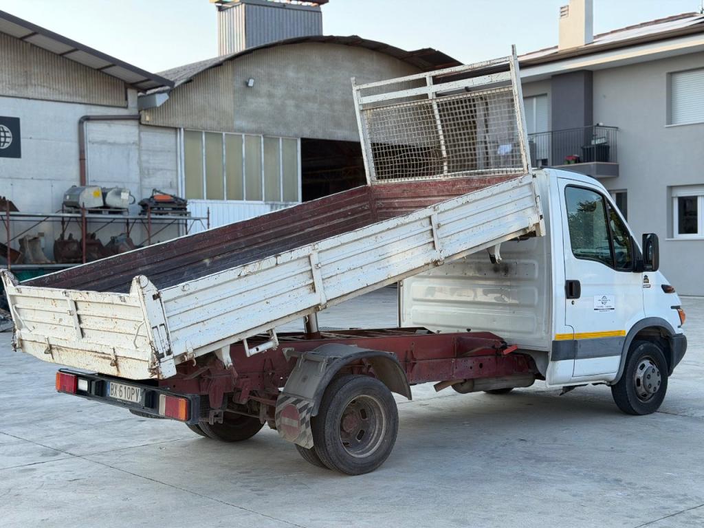 Iveco DAILY 35C11 Foto 3