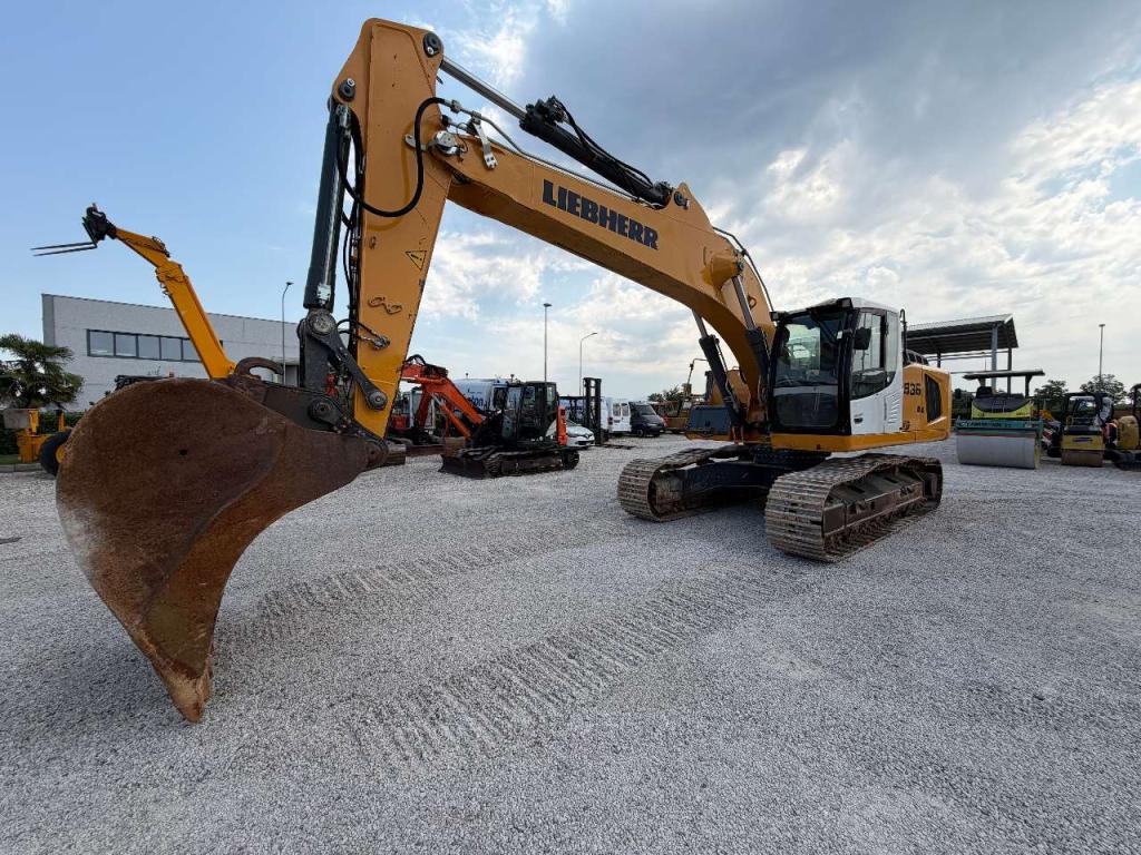 Liebherr R936 NLC Foto 6