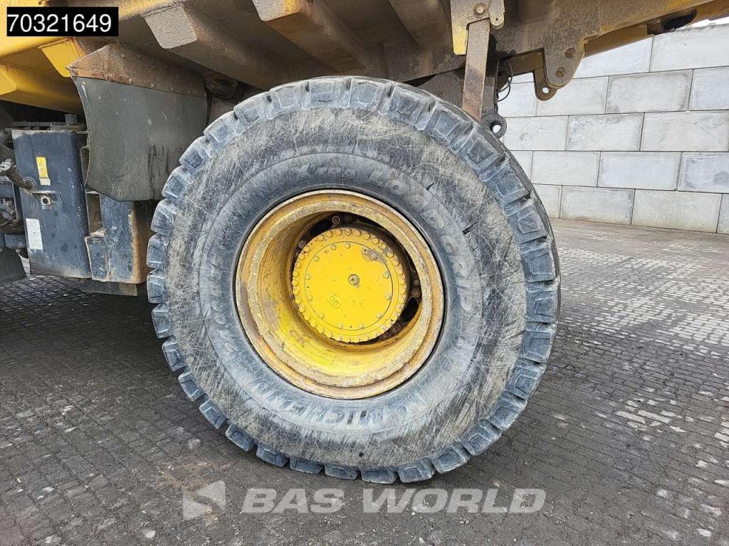 Komatsu HD605 -7E0 Foto 23