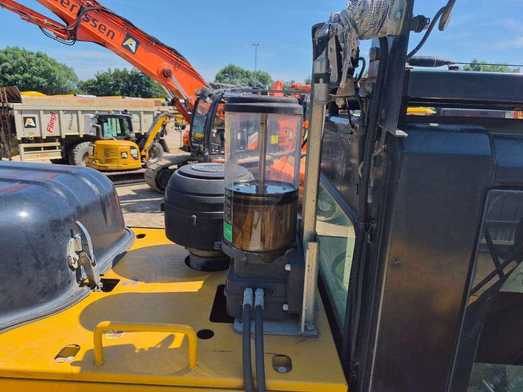 Caterpillar 326FL Foto 24