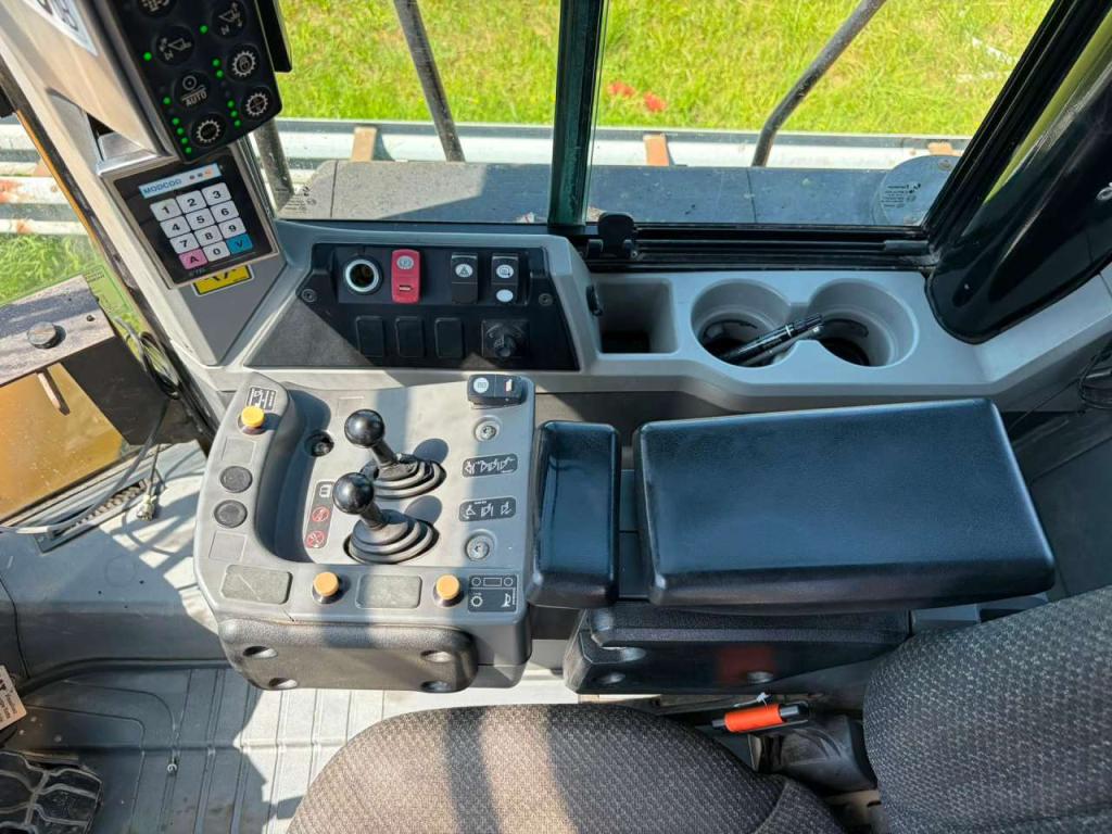 Caterpillar 966M Foto 18