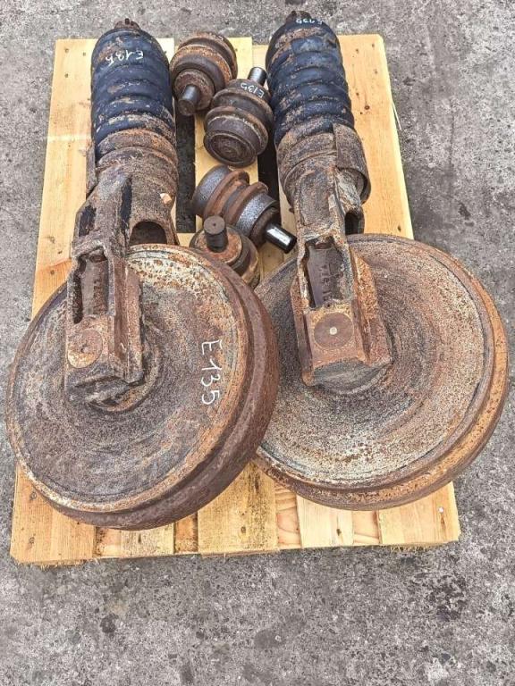 Ruota folle per Fiat Kobelco E 135 Foto 3