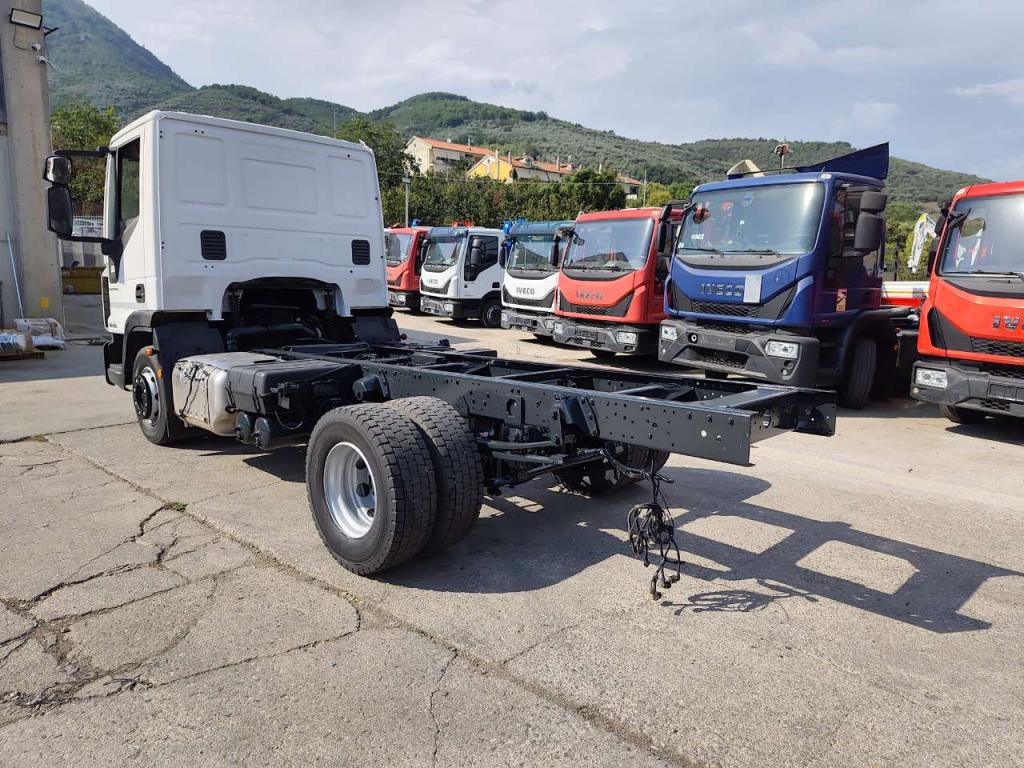 Iveco EUROCARGO 120-190L Foto 18